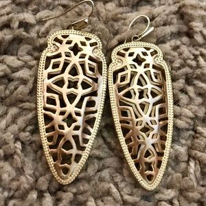 Kendra Scott Sadie Spear Earrings in Rose Gold